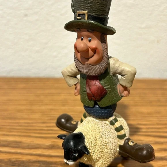 Whimsical Leprechaun Figurine on Sheep and “Luck of the Irish” decor. - Picture 6 of 13